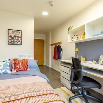 Classic Plus En Suite - Image 1